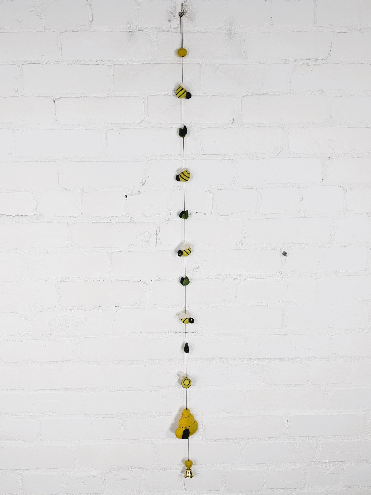 Felt Beehive & Bee String