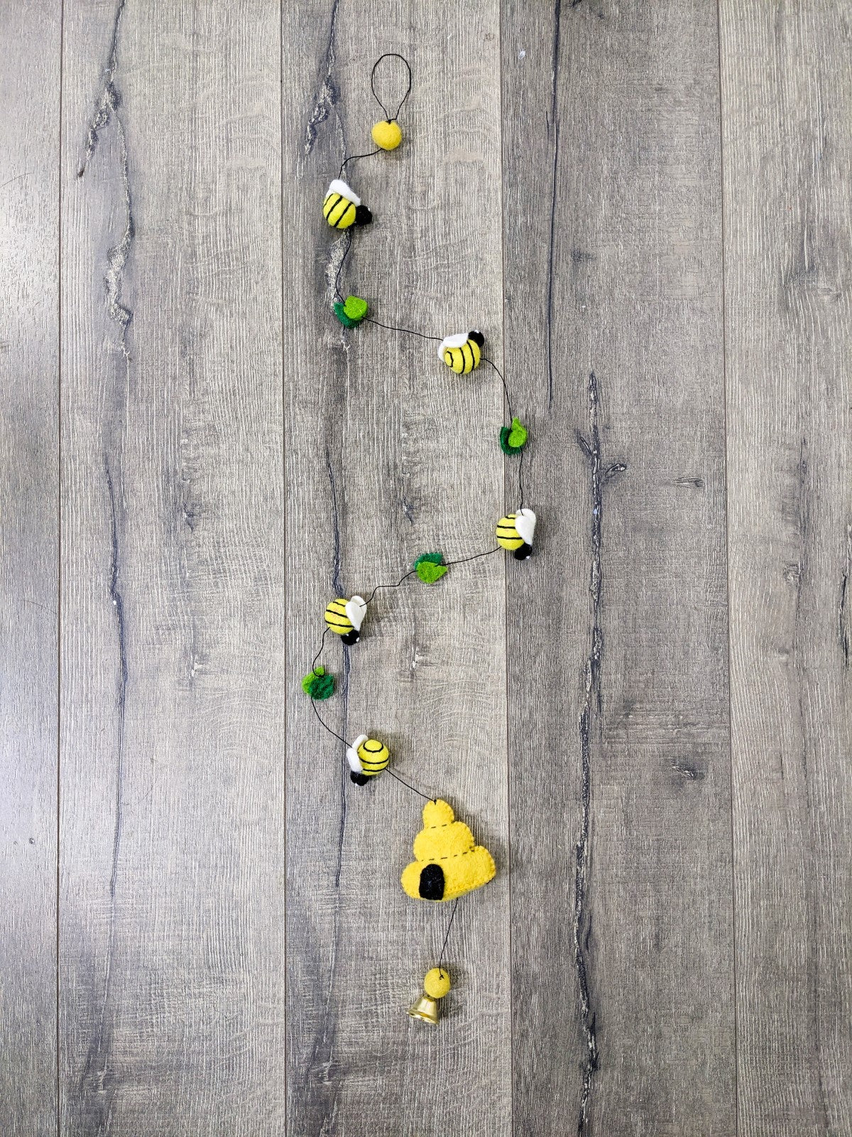 Felt Beehive & Bee String