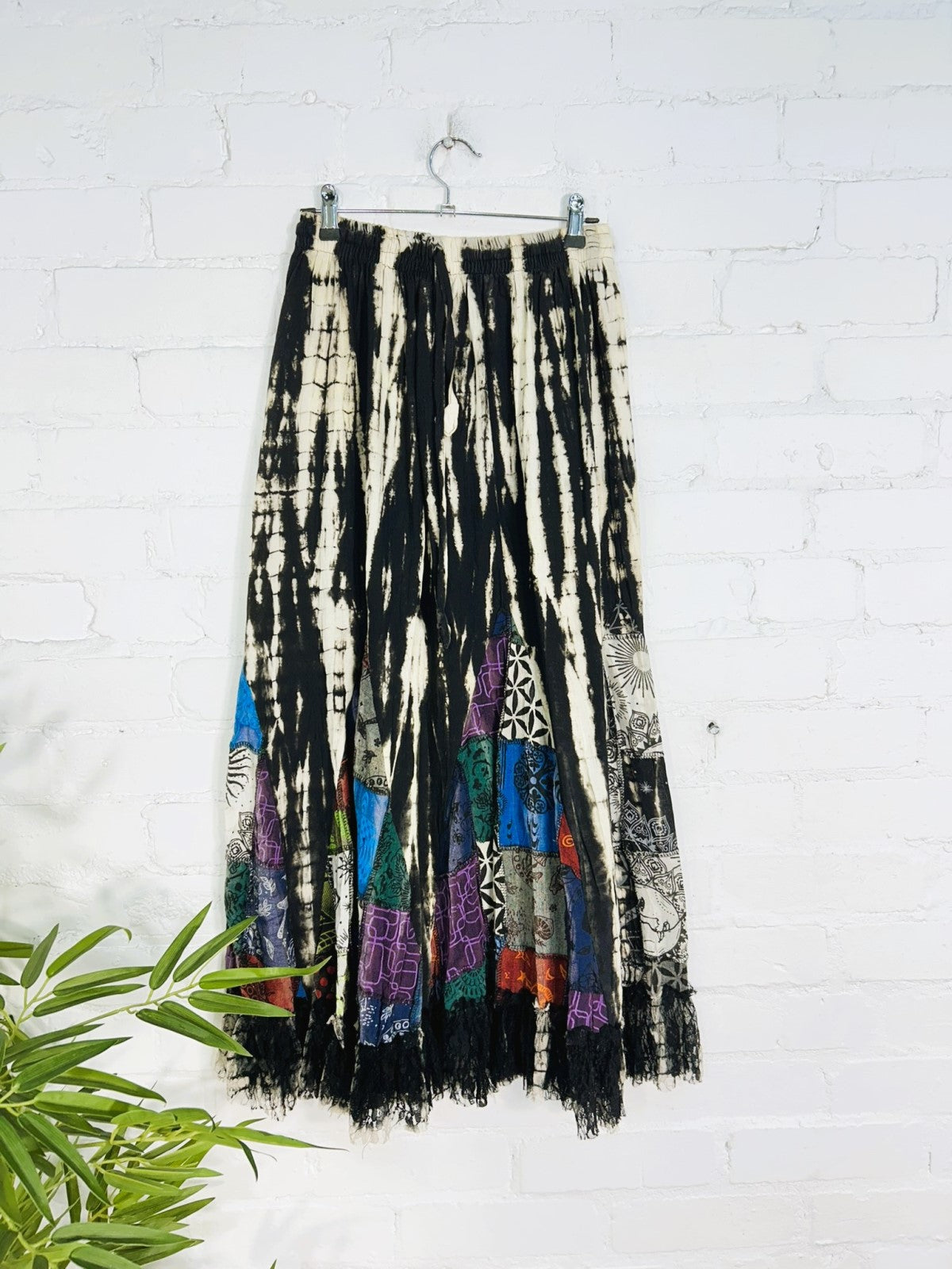 Long Patch & Lace Trim Skirt