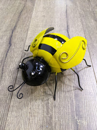 Metal Bee Wall Hanger