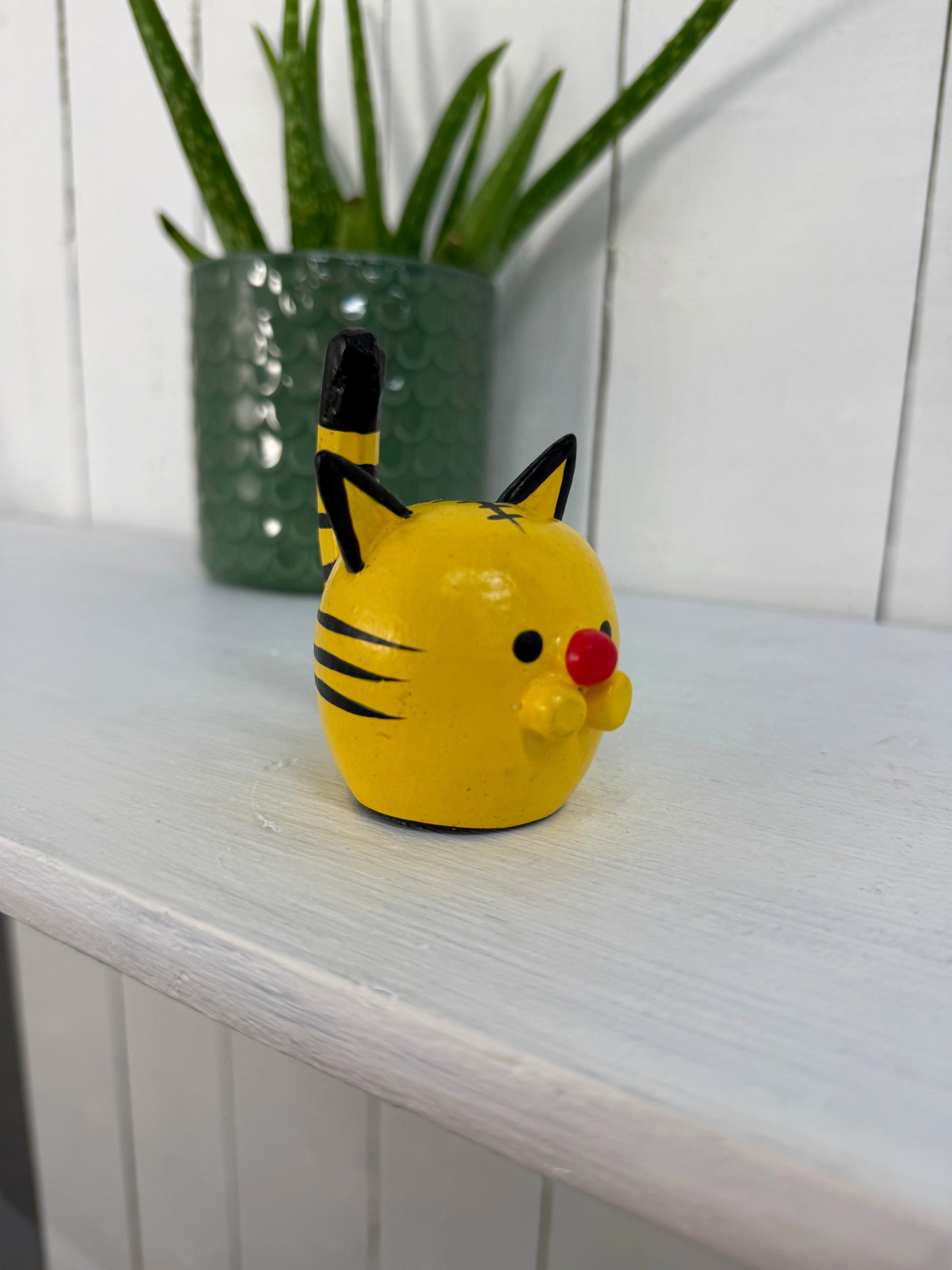 Round Wooden Cat Figure