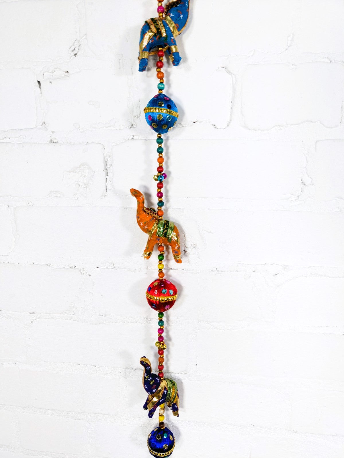 Elephant & Ball String