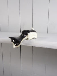Cat Shelf Sitter