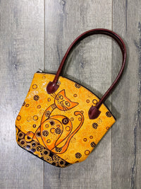 Handbag with Cat