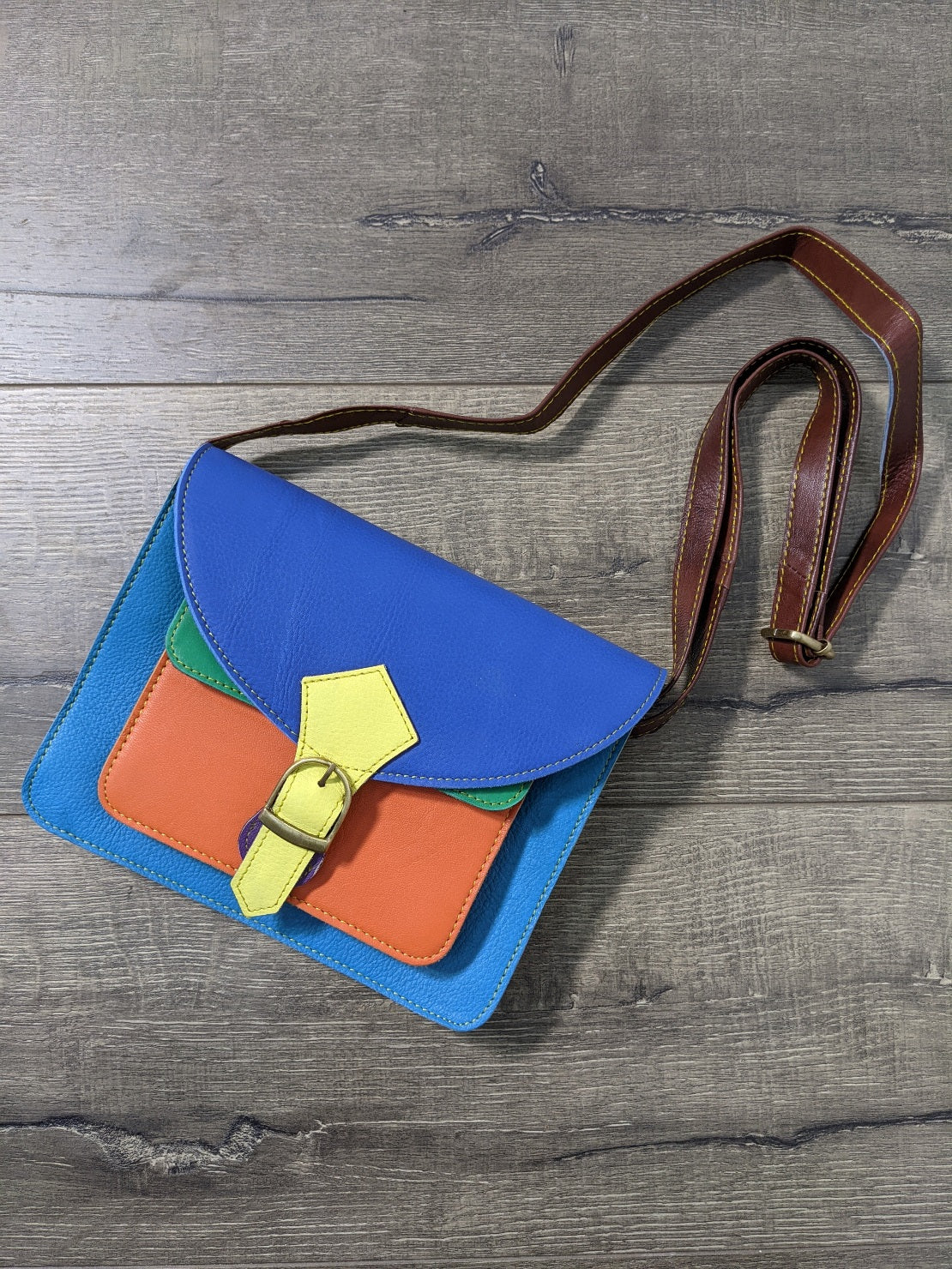 Recycled Leather Shoulder Bag – Gringo Fairtrade