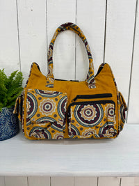 Print & Plain Shoulder Bag
