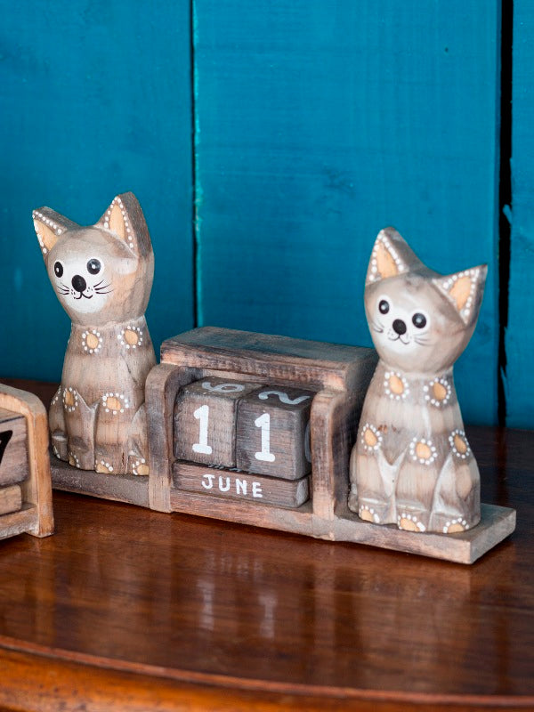 Wooden Double Cat Calendar
