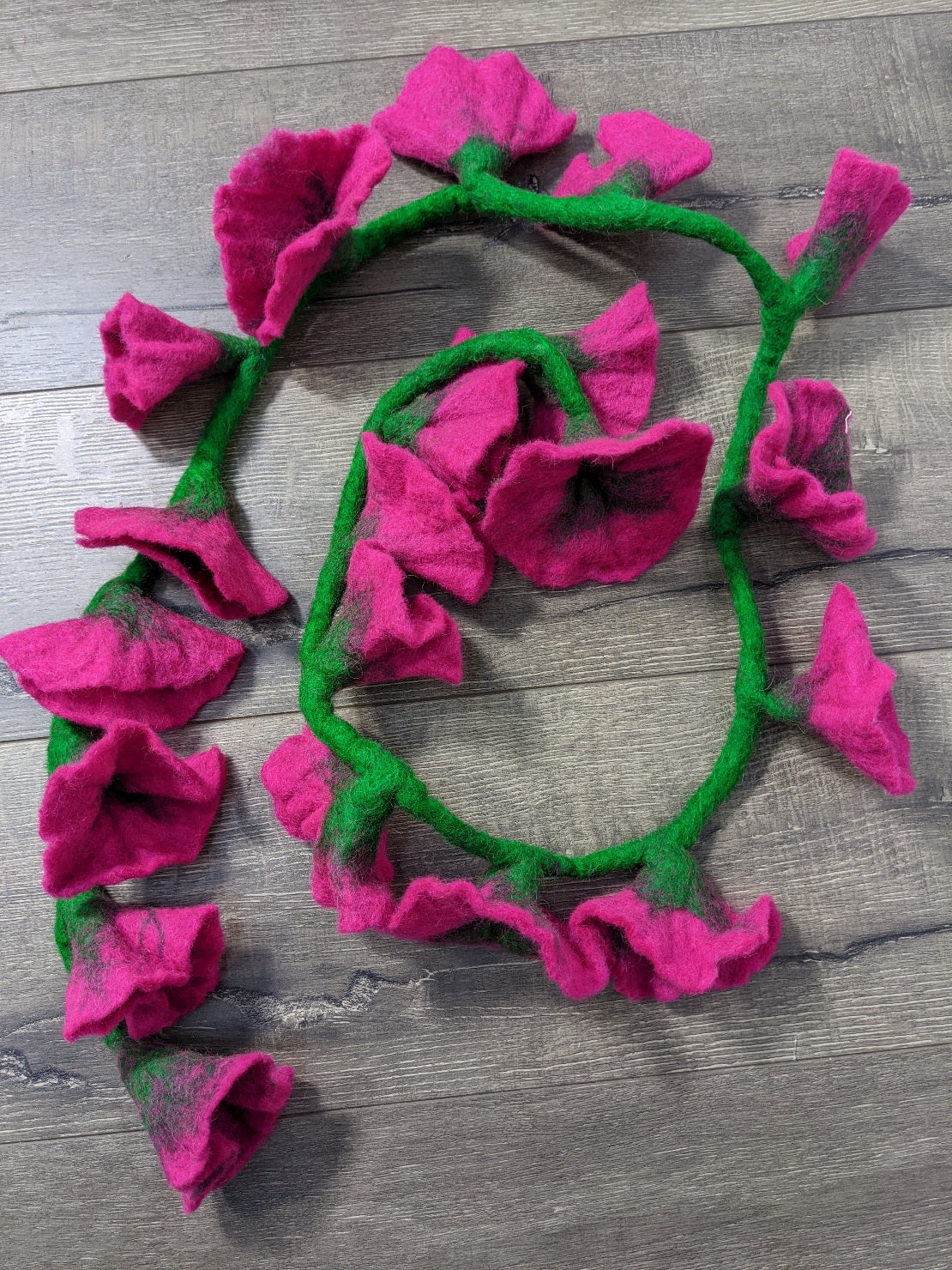 String Flet Felt String Of Flowers – Gringo Fairtrade