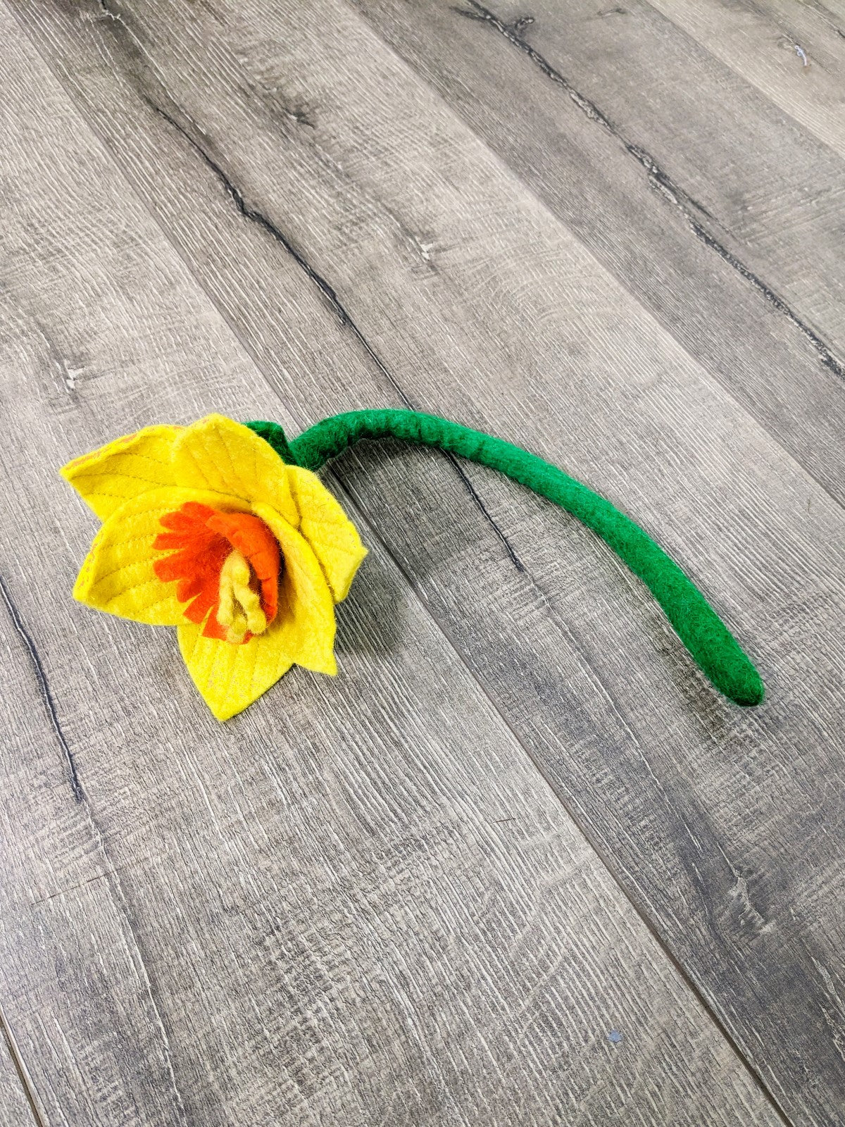 Felt Single Daffodil