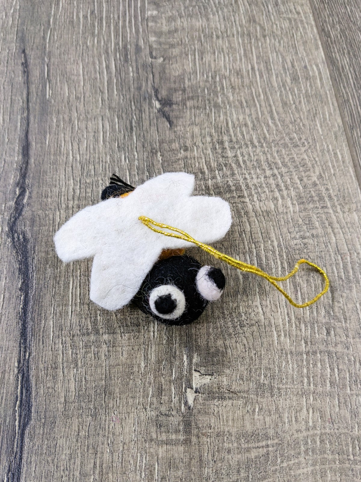 Medium Felt Hanging Bee