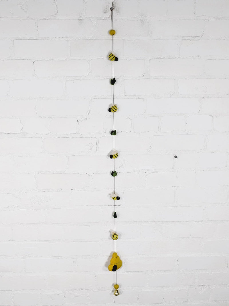 Felt Beehive & Bee String