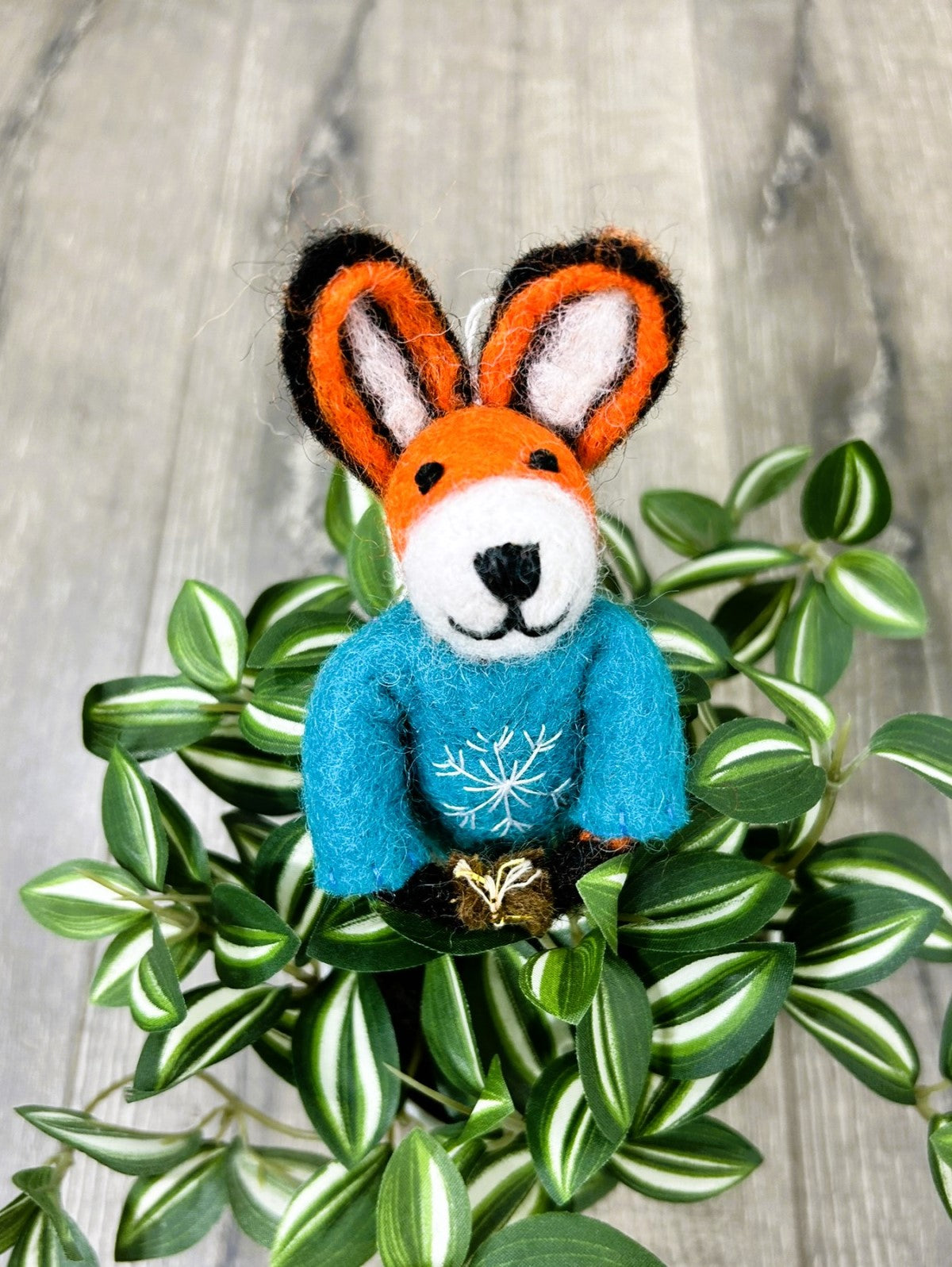 Felt Hanging Felt Fox & Present