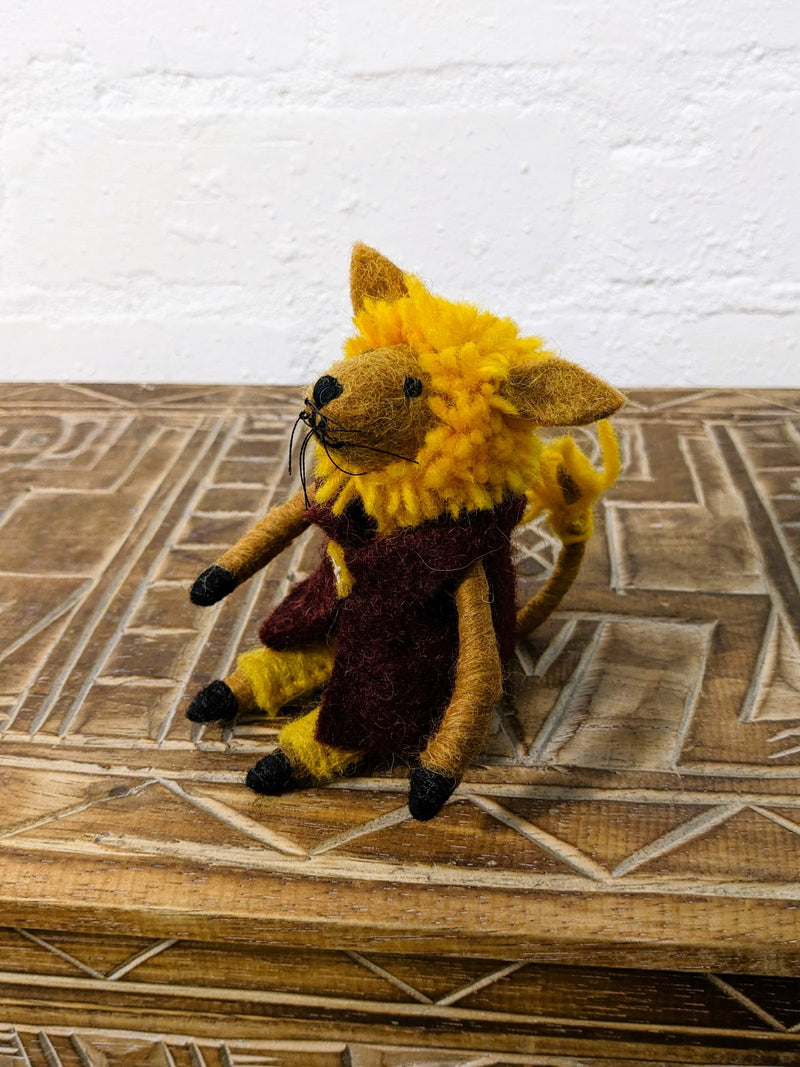 Felt Sitting Lion