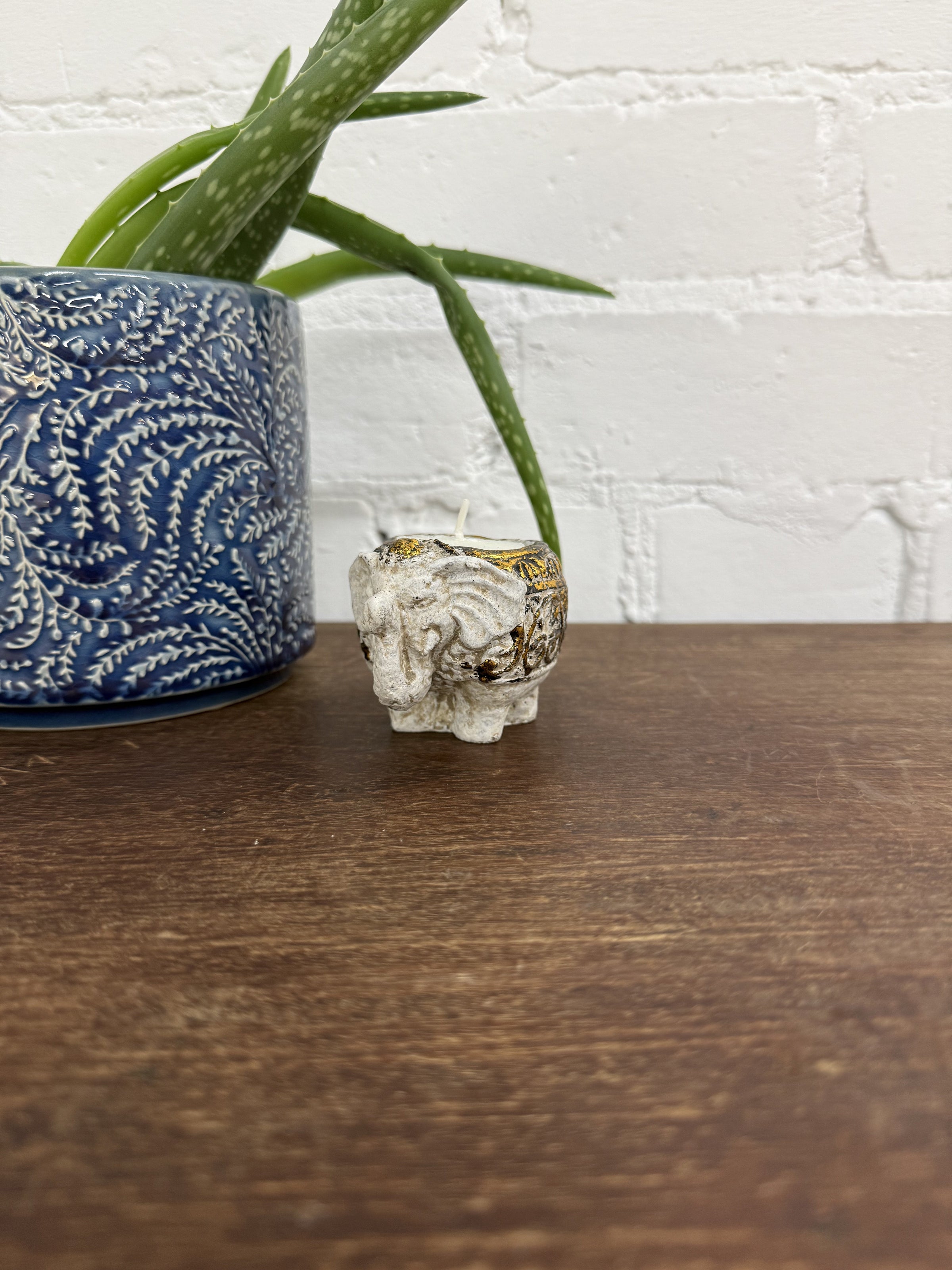 Resin Elephant Tealight Holder