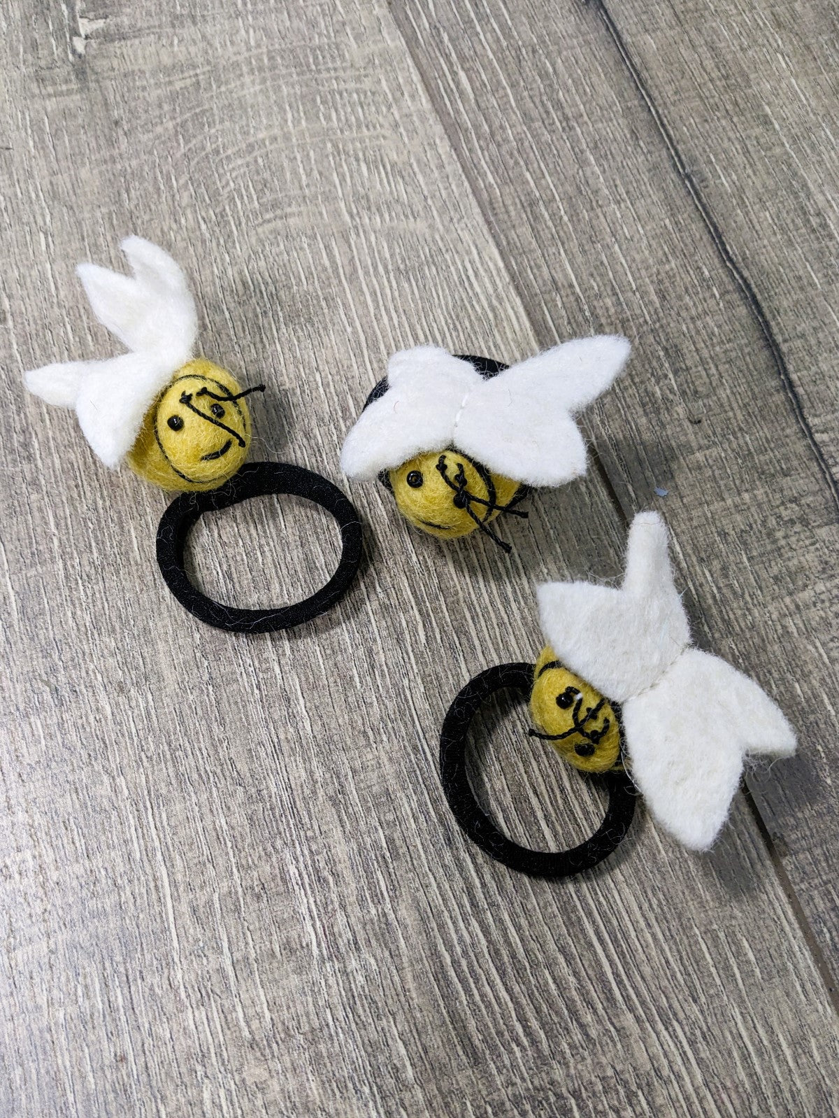 Hairbobble Felt Bee