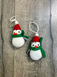 Felt Christmas Penguin Hanger