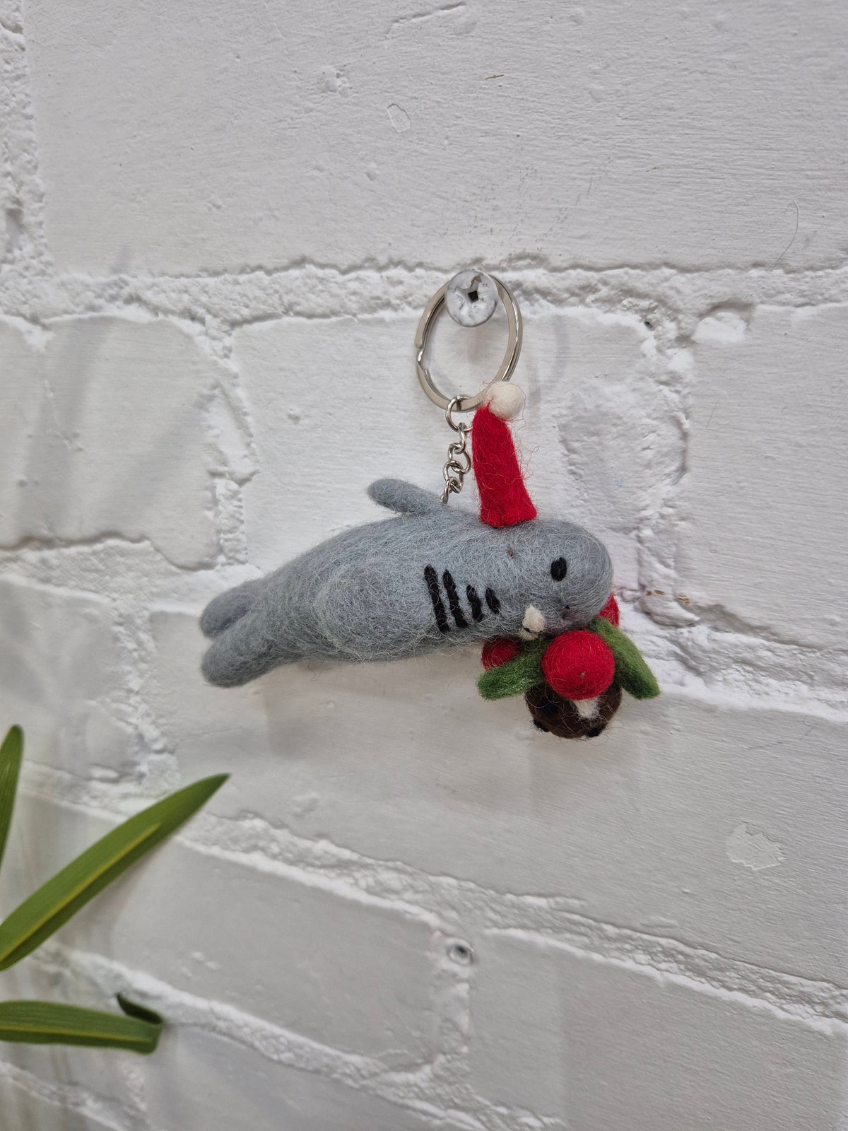Felt Christmas Shark Keyring