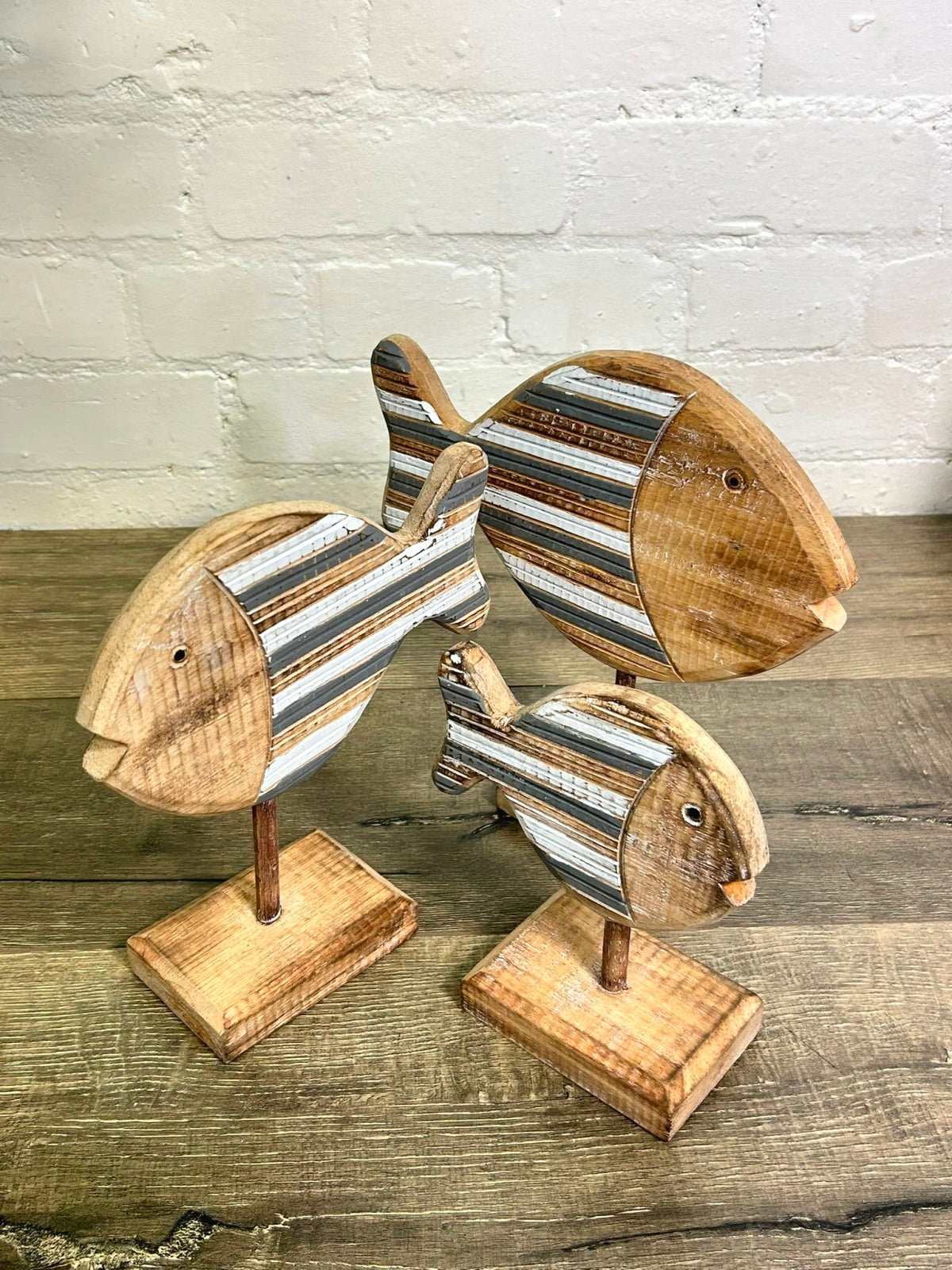 Set of 3 Fish on A Stand