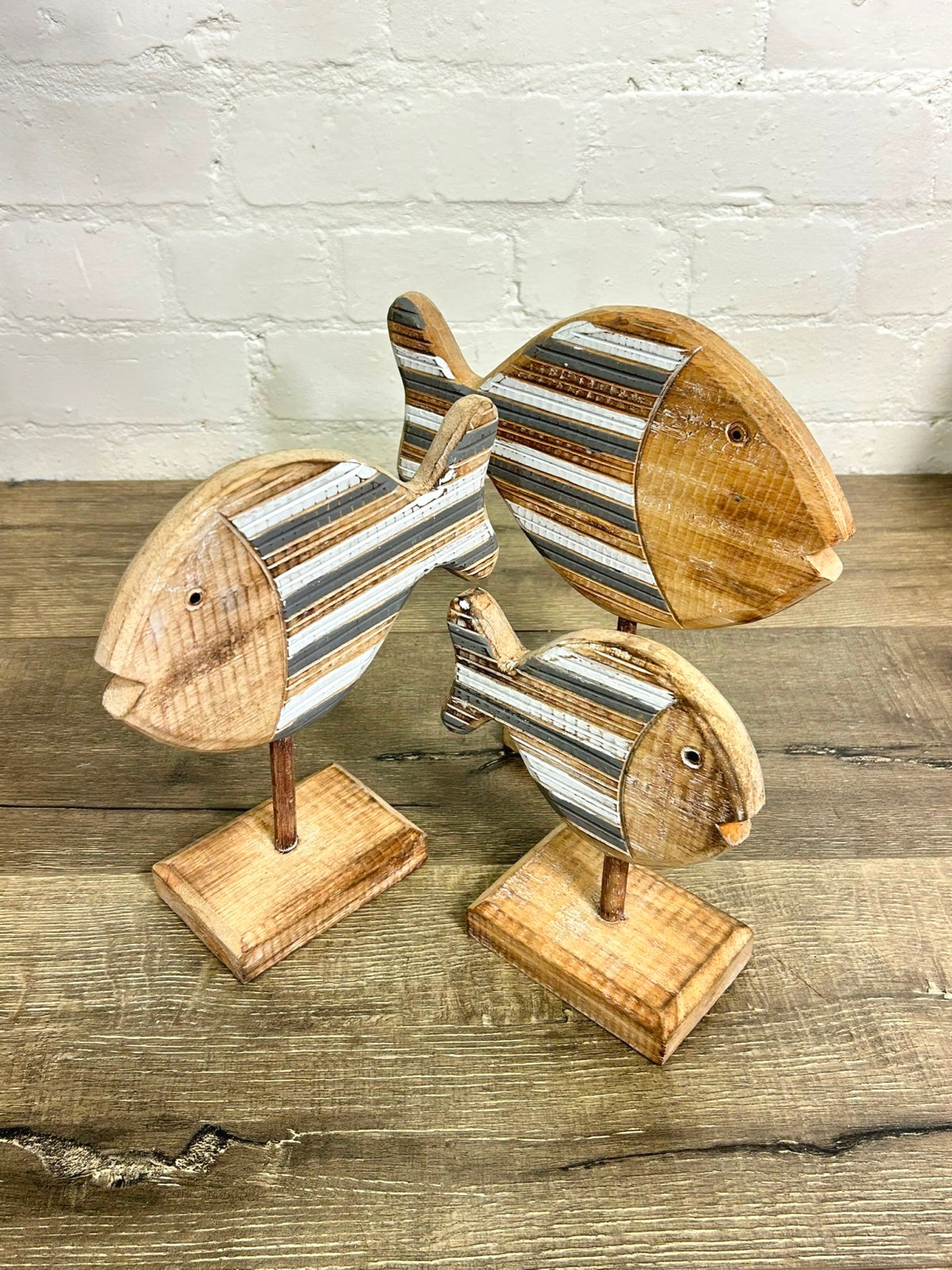 Set of 3 Fish on A Stand