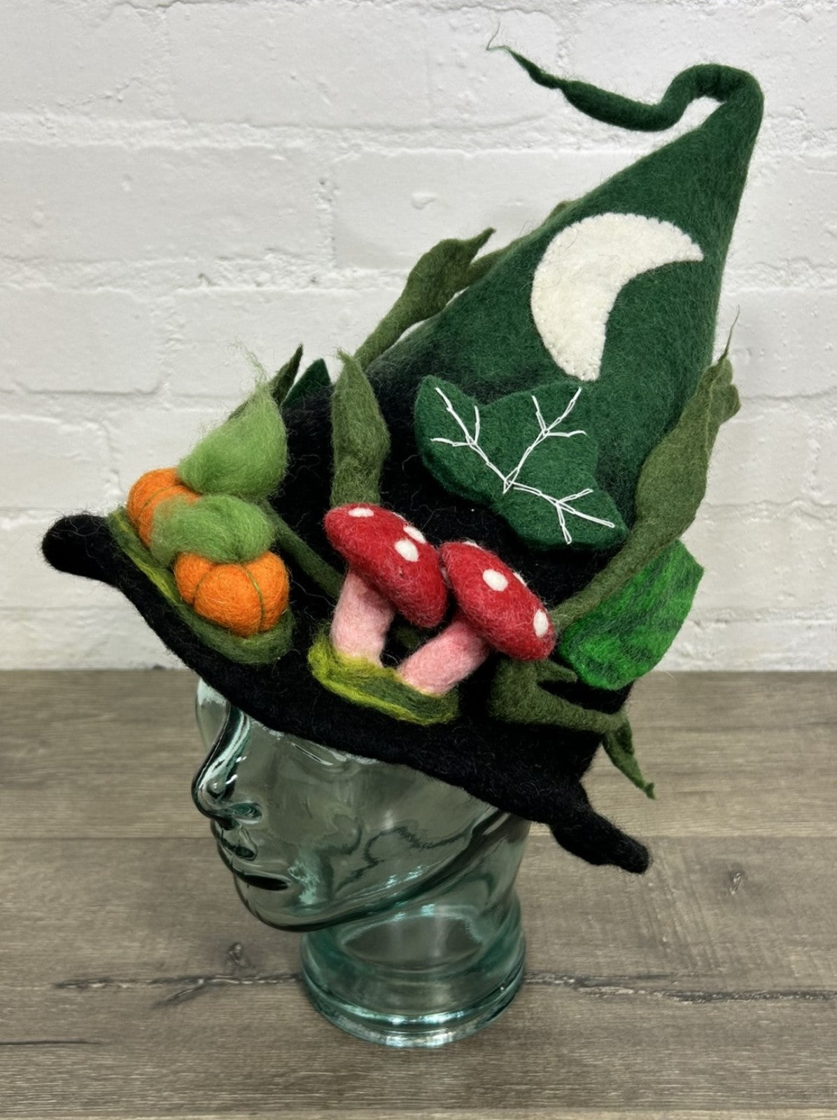 Felt Witches Hat With Pumpkin & Ivy