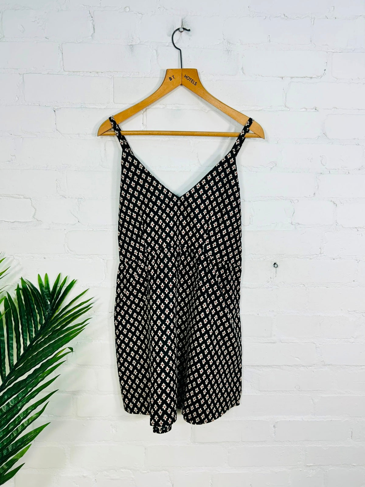 Short strappy Dress