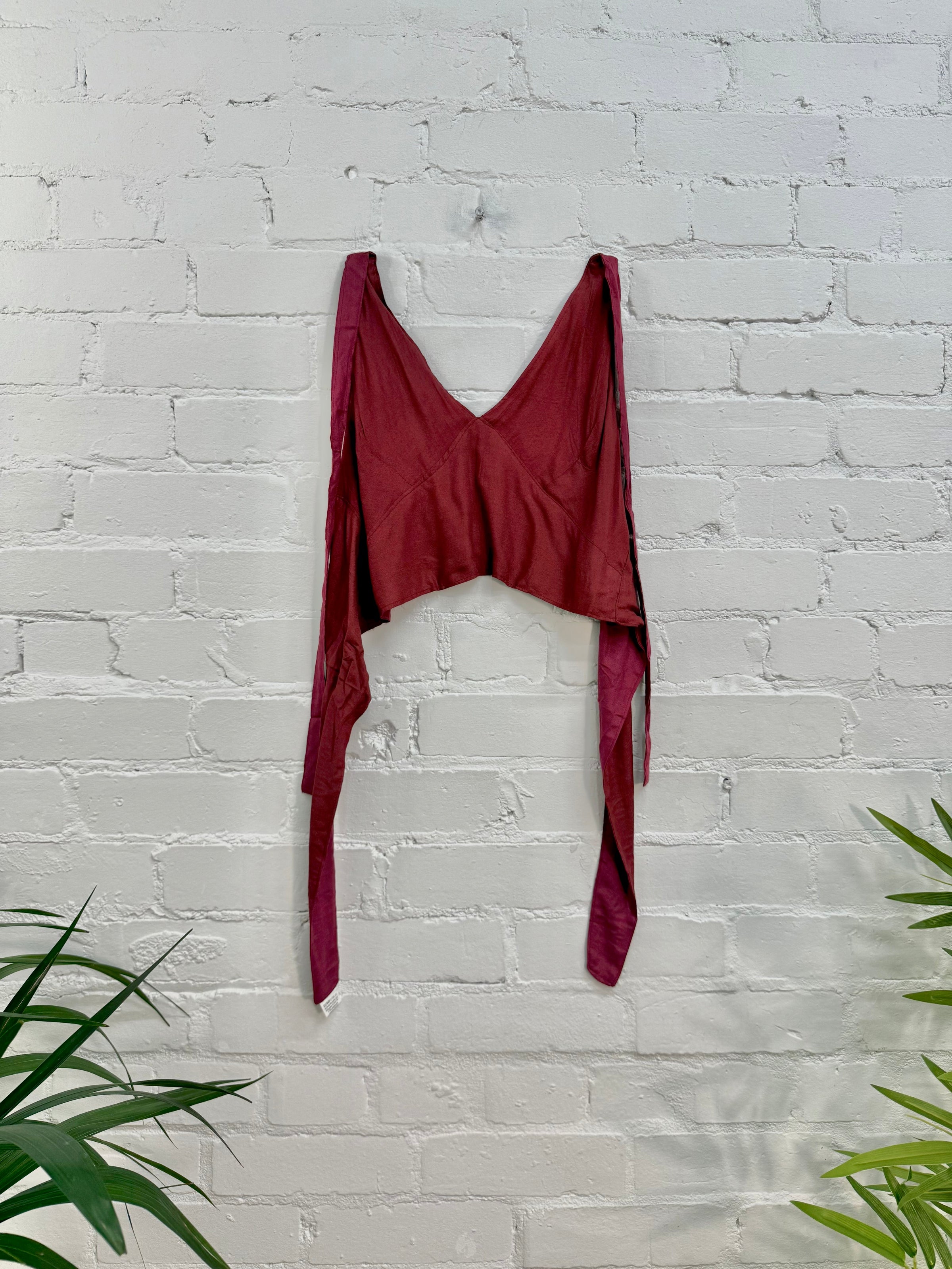 Plain Cropped Halter Top