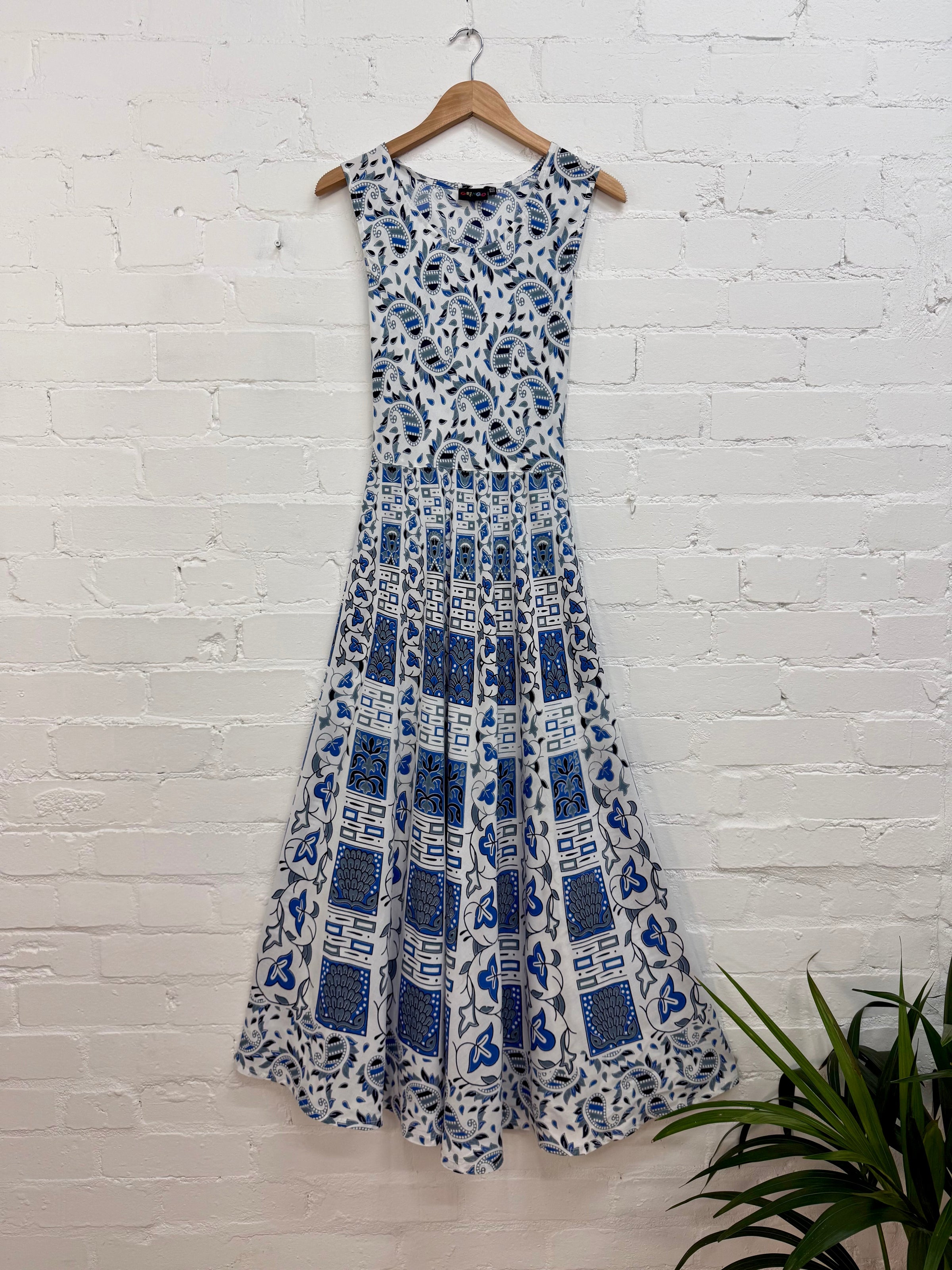 Printed Long Sleeveless Dress