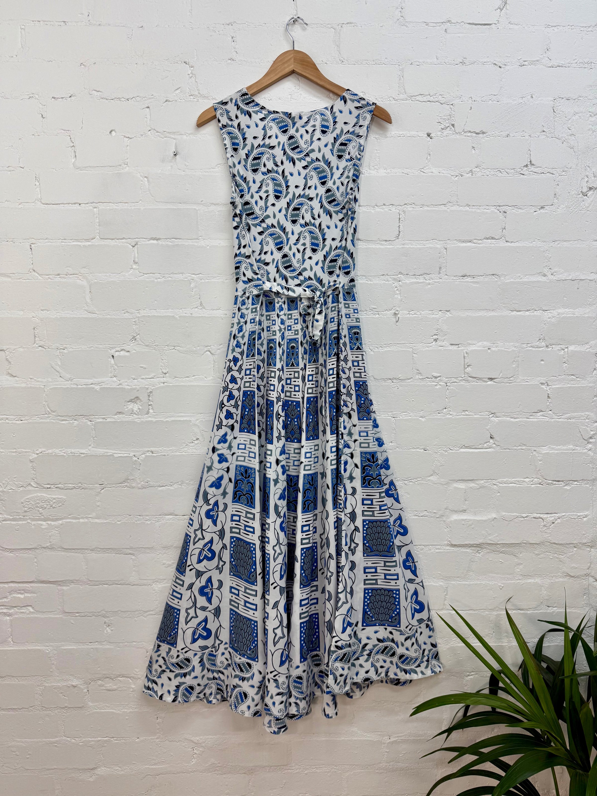 Printed Long Sleeveless Dress