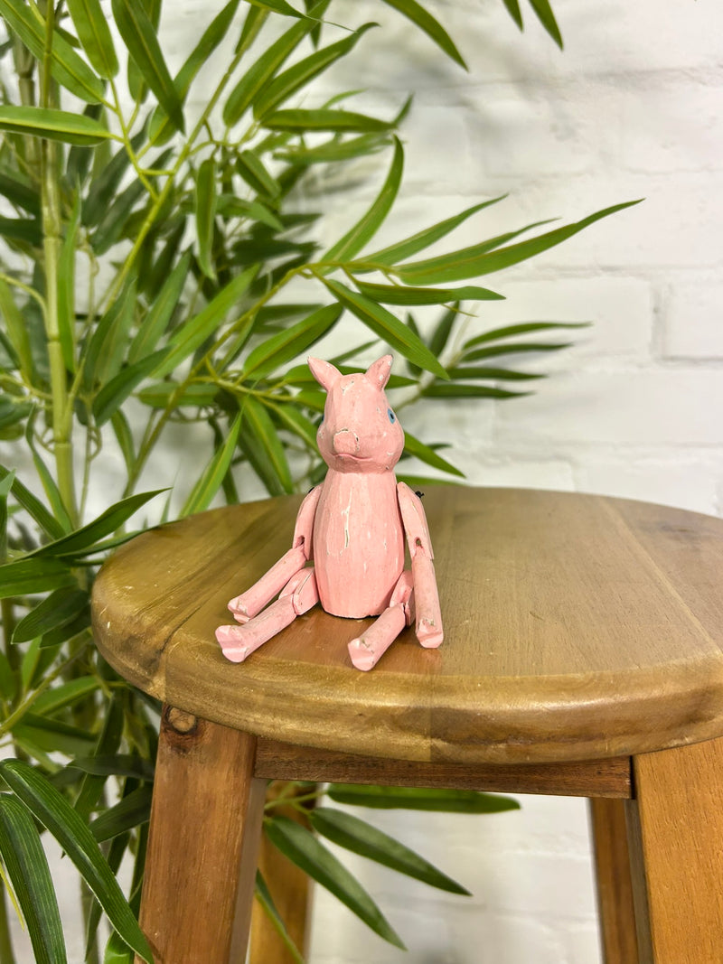 Pig Shelf Sitter