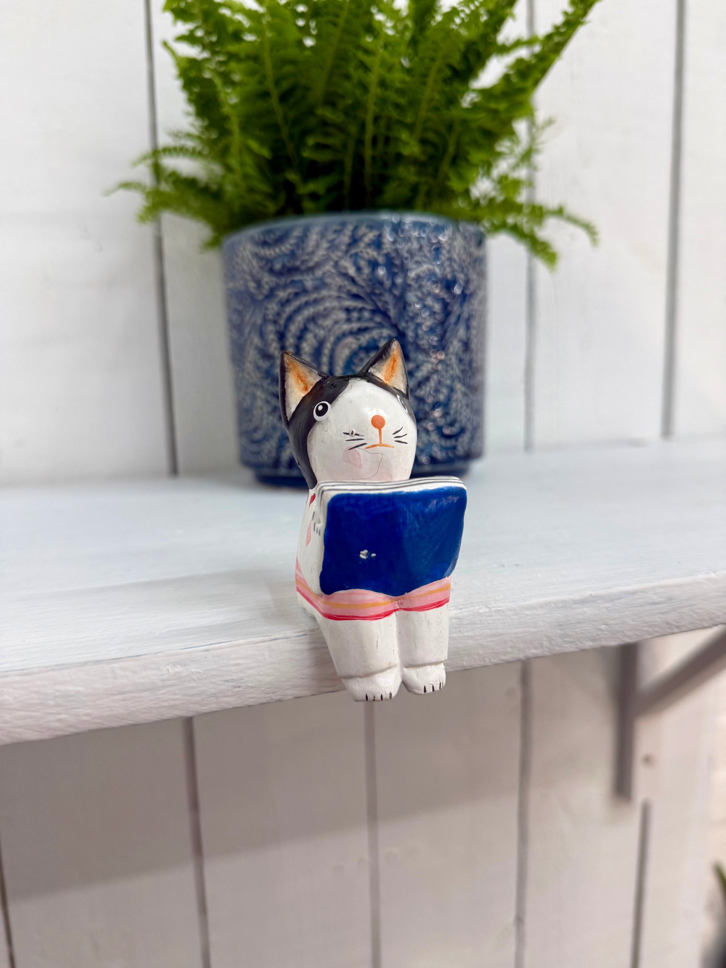Wooden Reading Cat Shelf Sitter