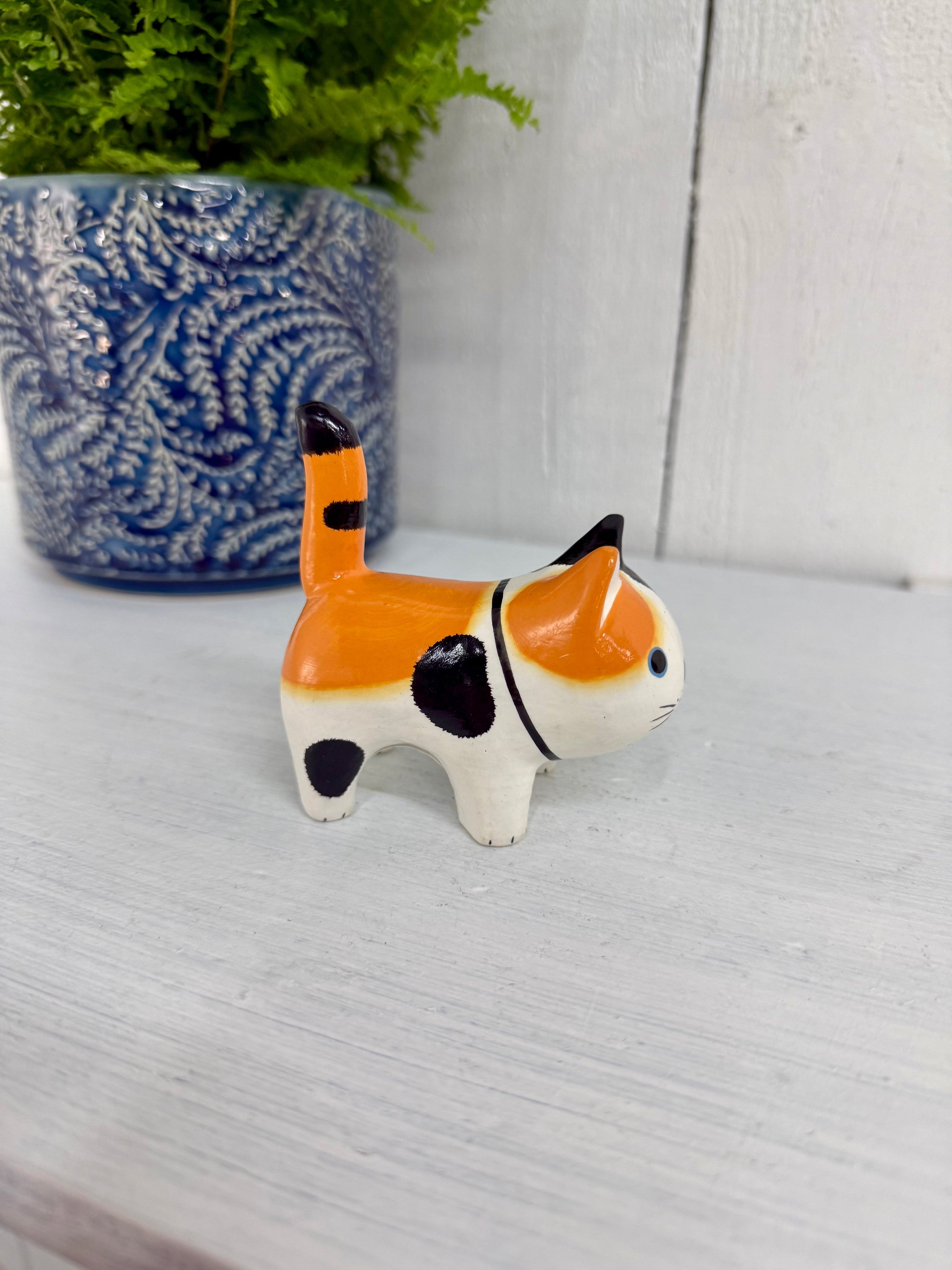 Small Wooden Calico Cat