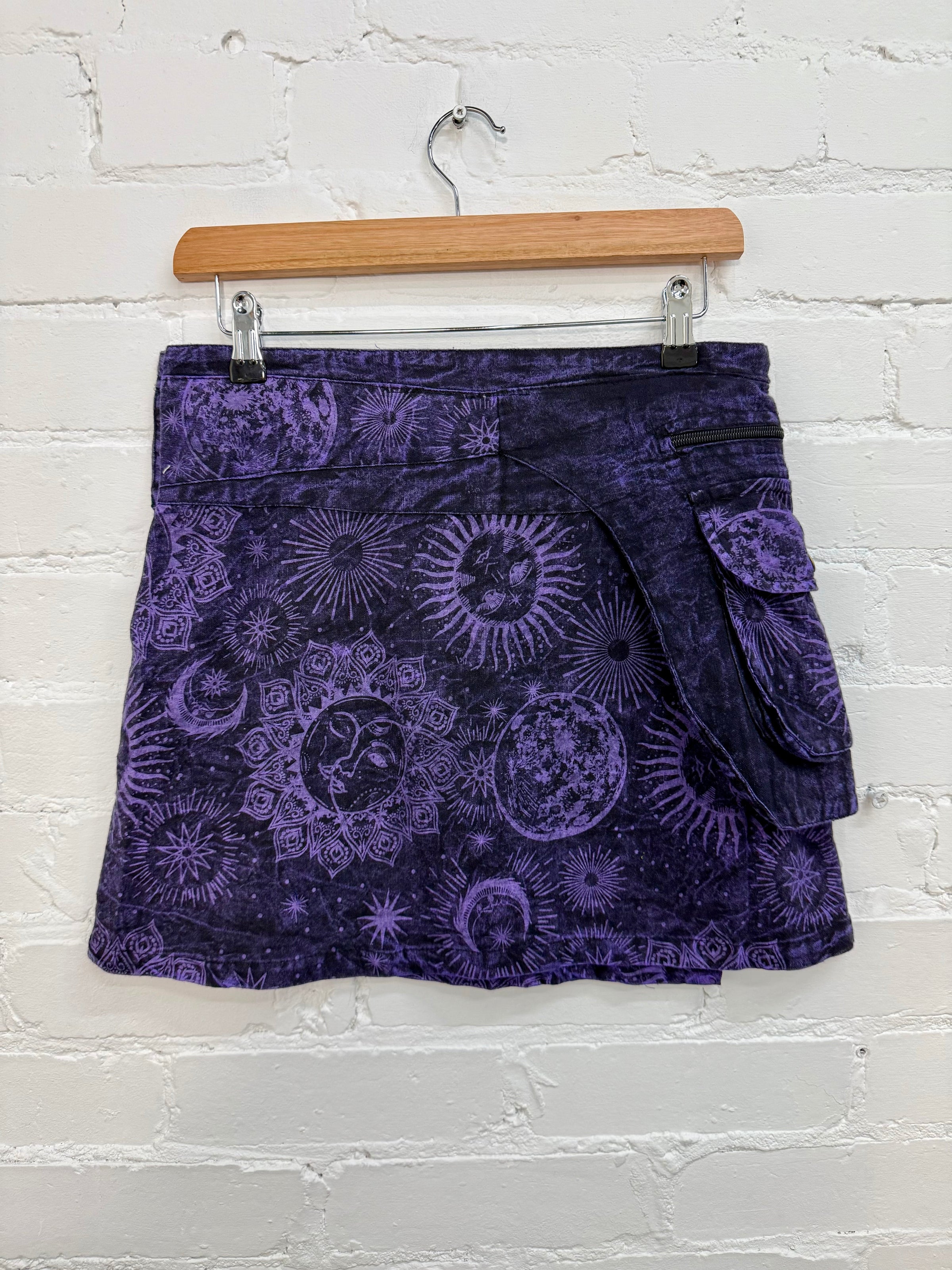 Celestial Print Short Popper Skirt