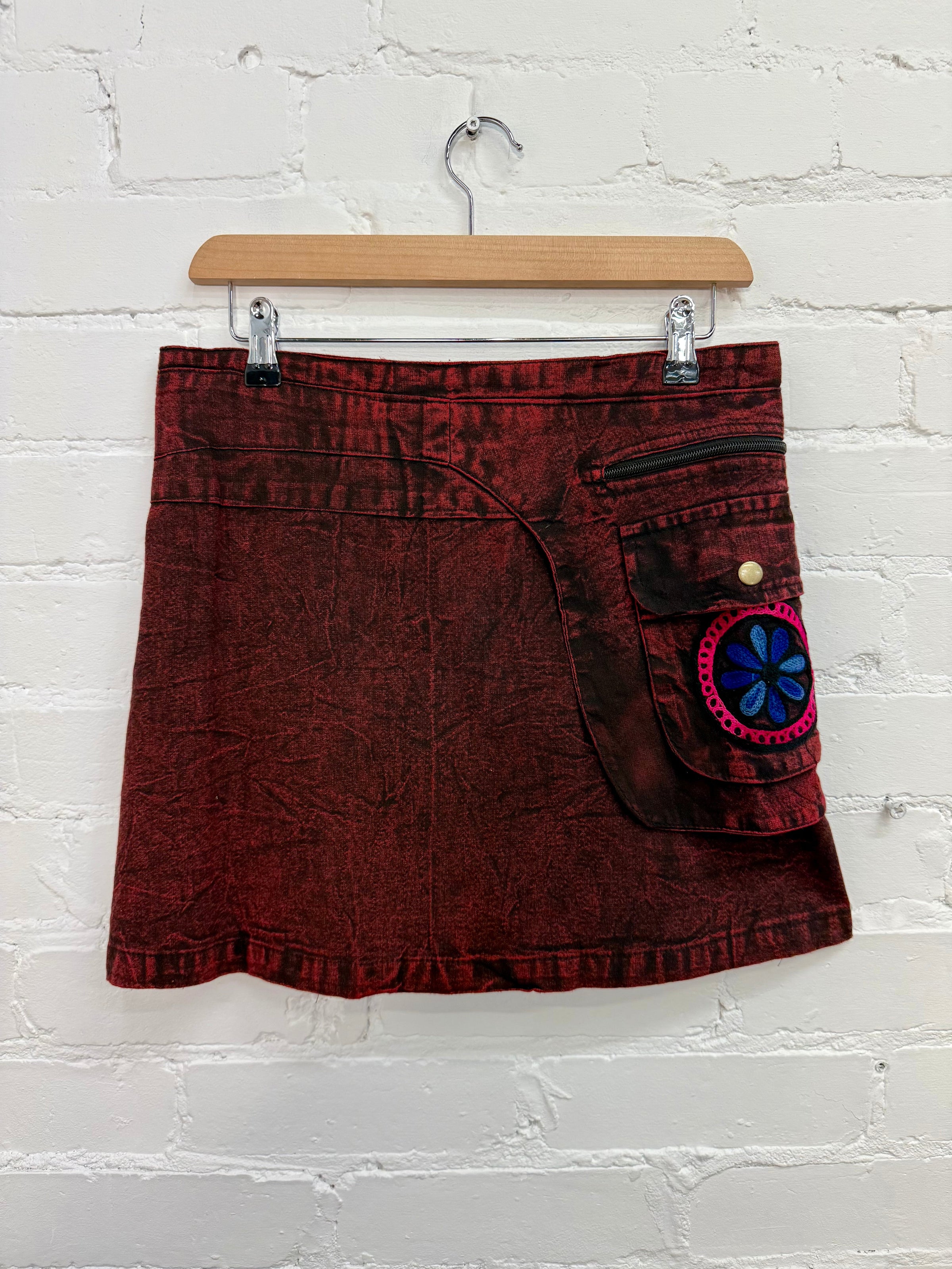 Stonewash Embroidered Short Popper Skirt