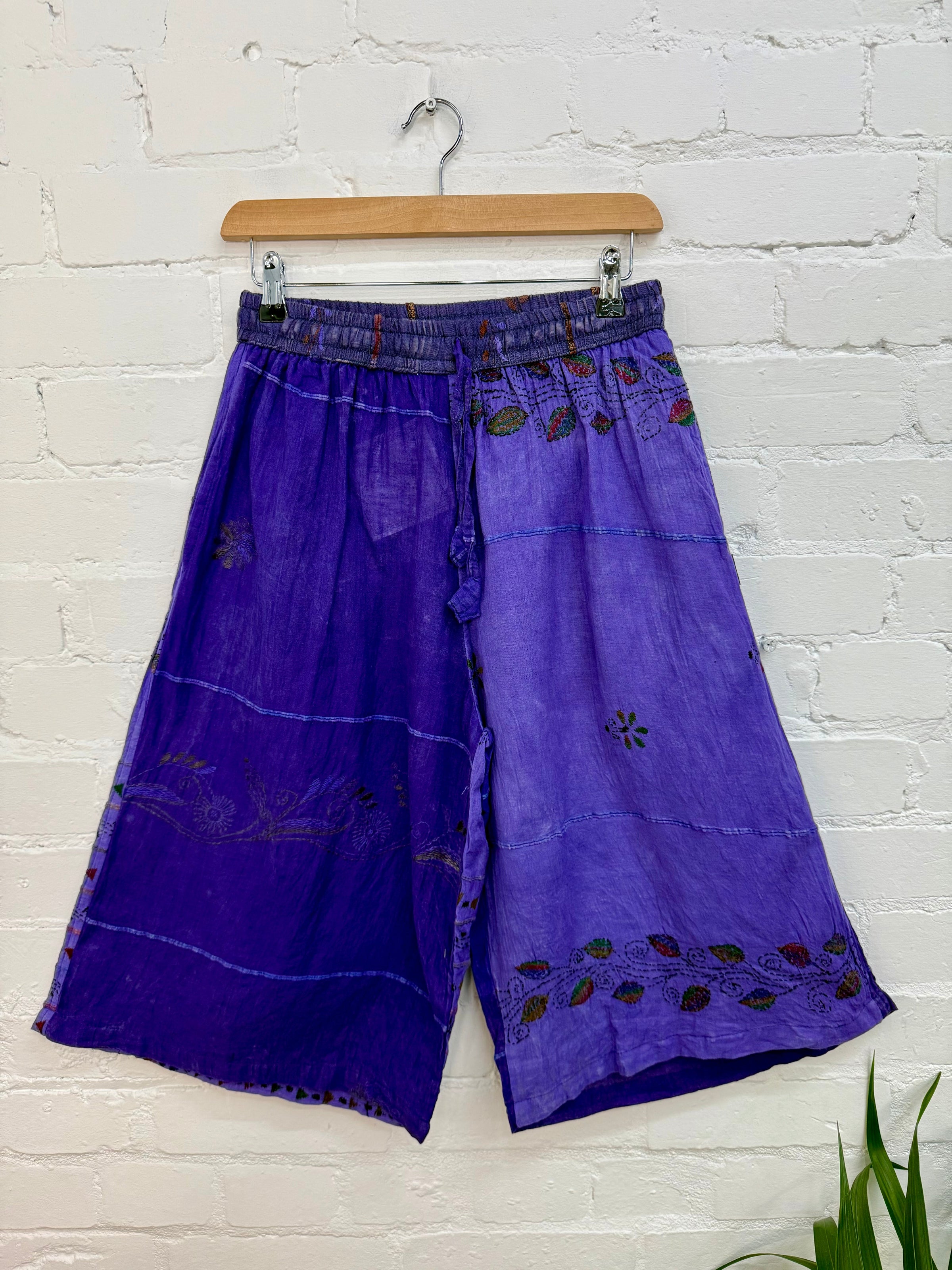 Embroidered Long Wide Shorts