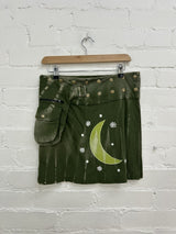 Short Popper Moon Skirt