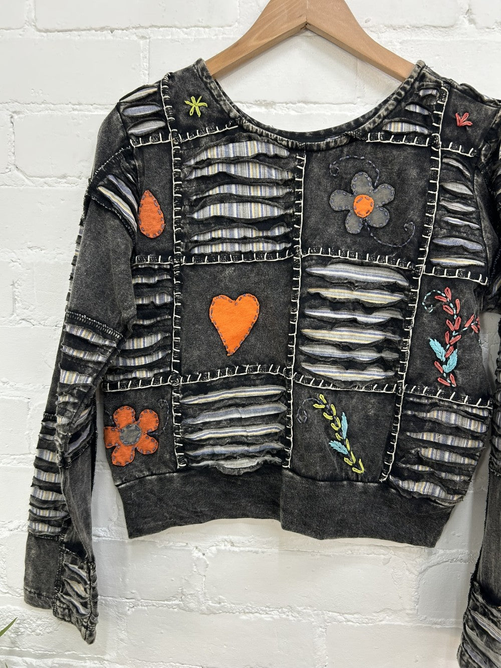 Slash and Flower Applique Cropped Top