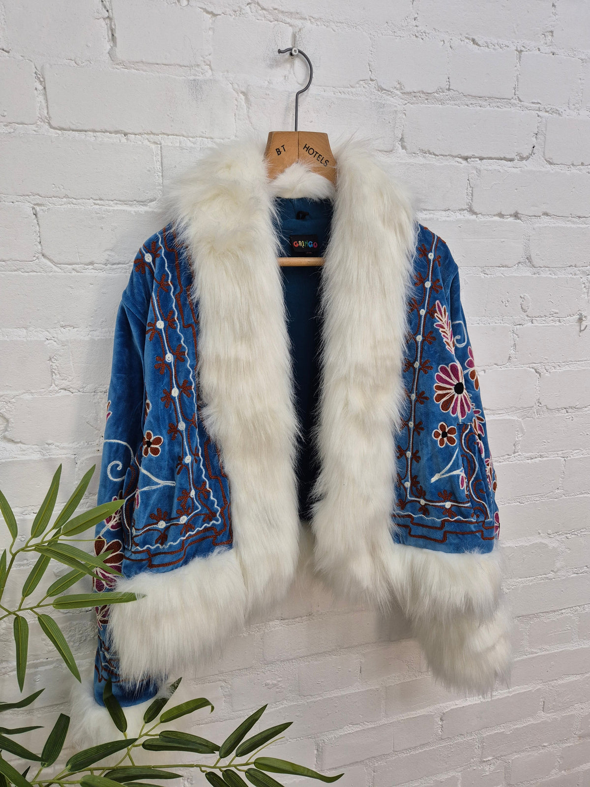 Short Velvet Embroidered Fur Trim Coat