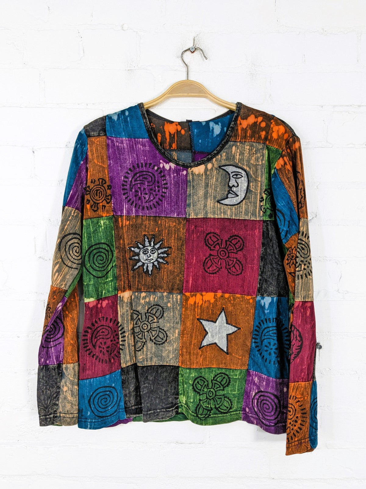 トップス Embroidery Patchwork Shirts Embroidered Patchwork T-Shirt - Black | Black Yak