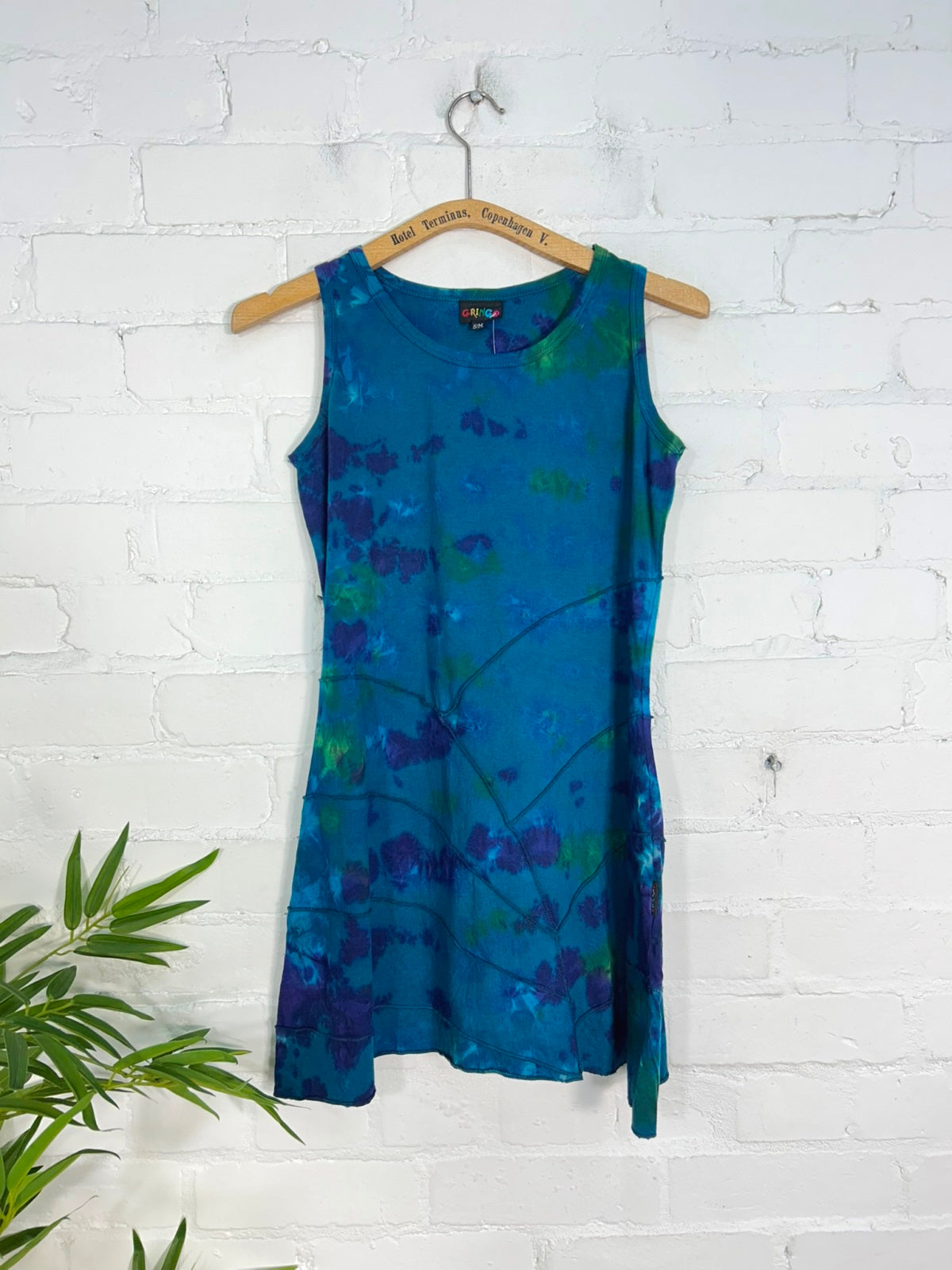Sleeveless Long Top