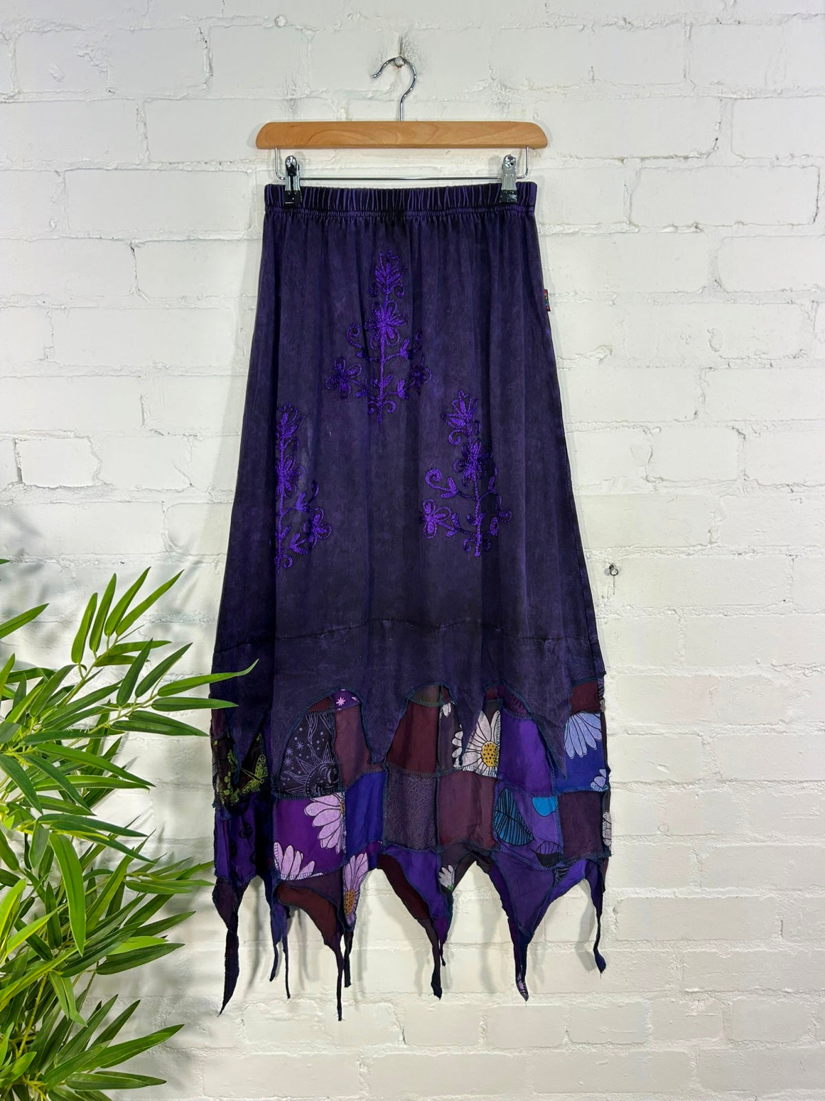 Patch And Point Long Skirt