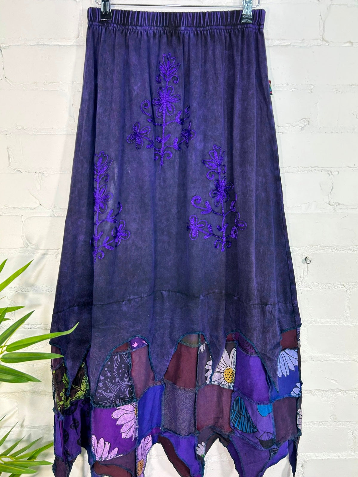 Patch And Point Long Skirt