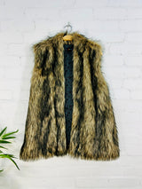 Short Sleeveless Faux Fur Coat