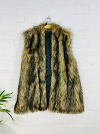 Short Sleeveless Faux Fur Coat