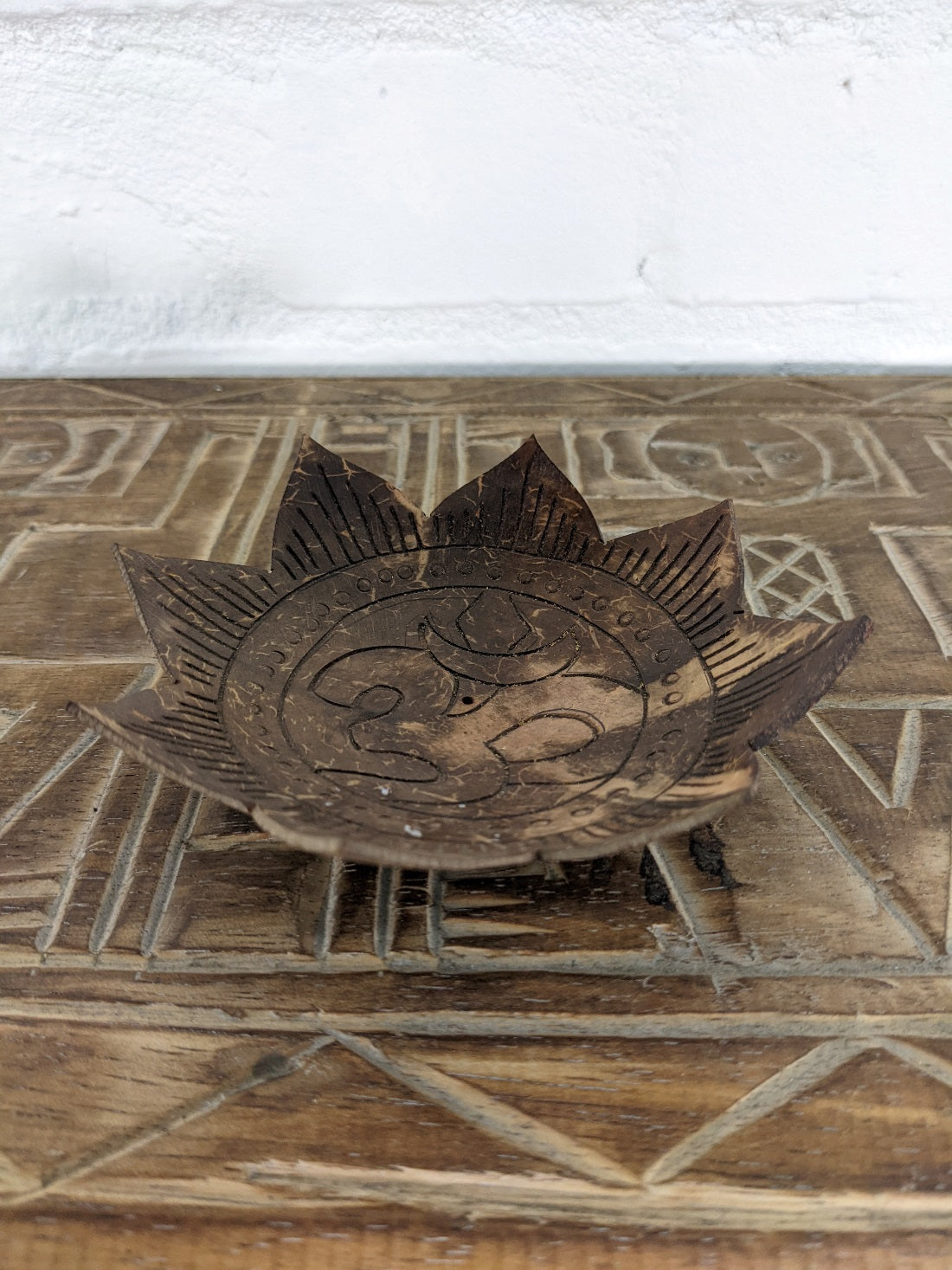 Coconut Flower Ohm Incense Holder