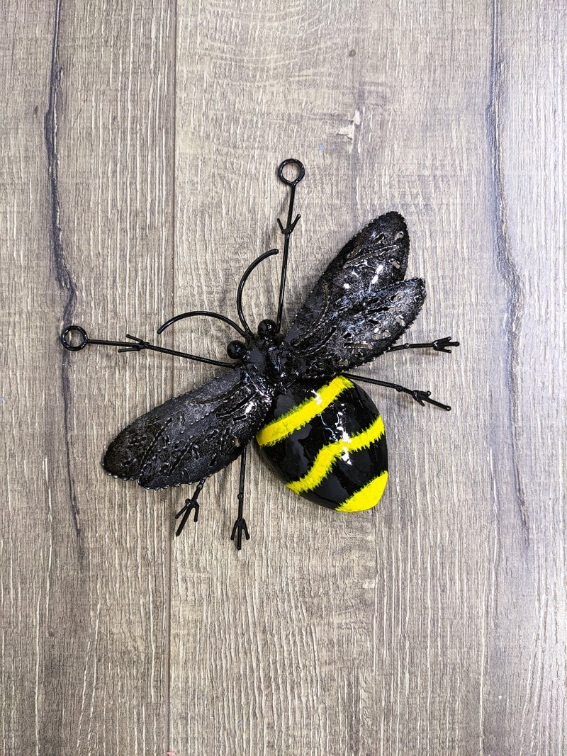 Metal Wall Bee Round