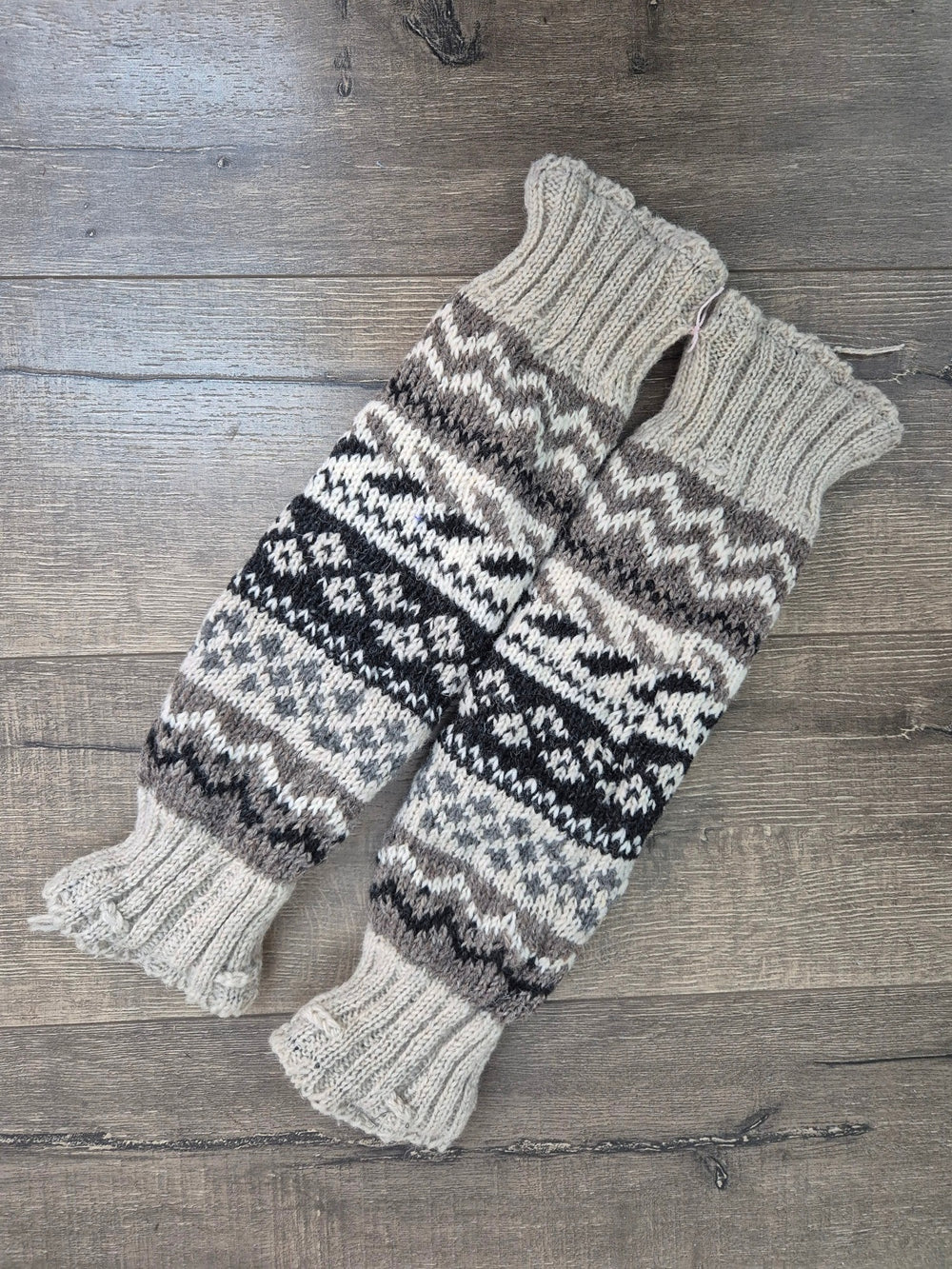 Patterned Knitted Leg Warmers