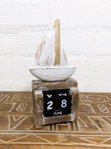 White Wash Boat Calendar