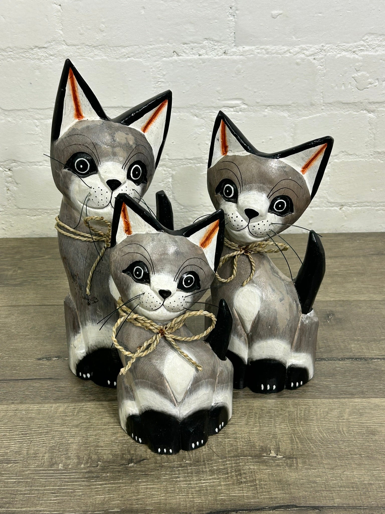 Set of 3 Cats with Bows