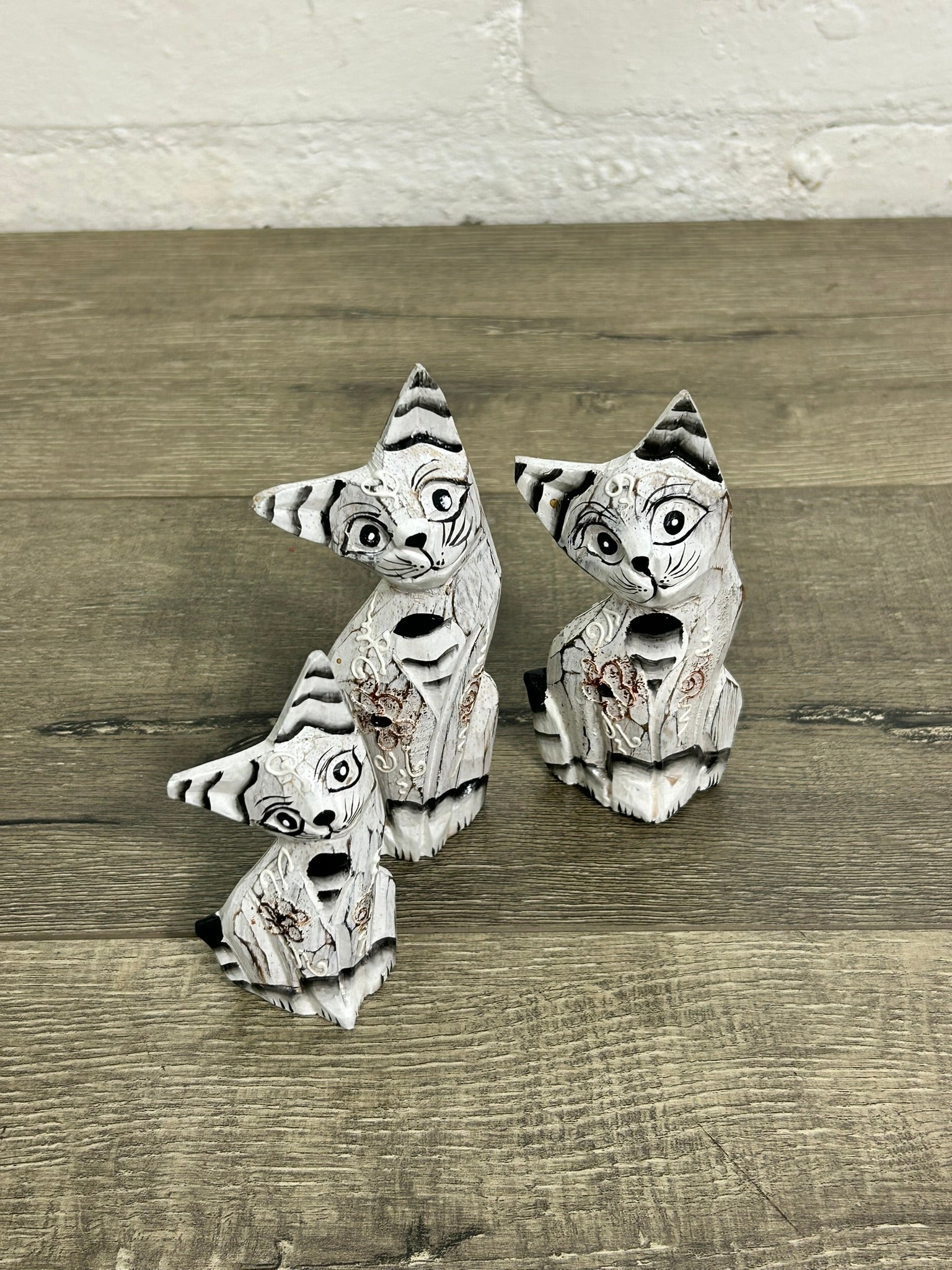 Set of 3 White Cats