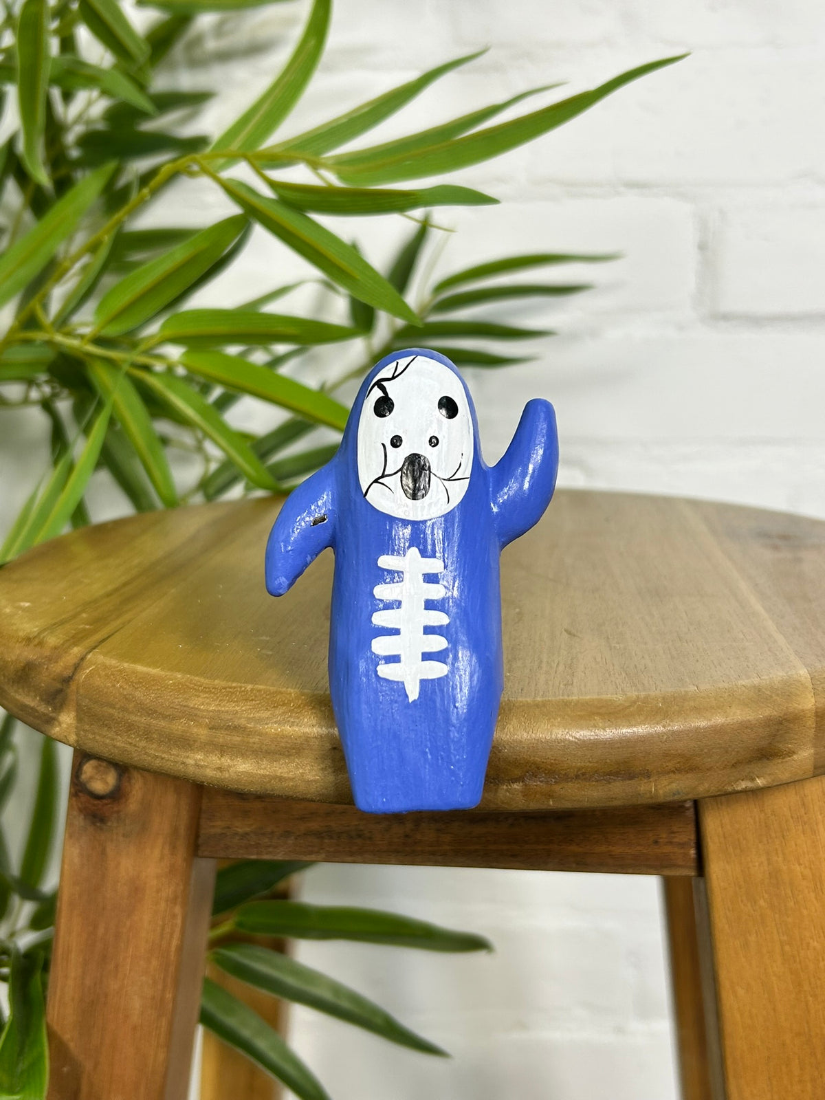 Skeleton Shelf Sitter